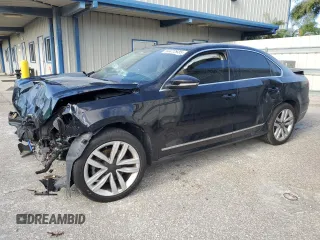 2017 Volkswagen Passat SE z VIN 1VWGT7A35HC069670, wystawiony jako Copart lot #54472935 z przebiegiem Nie podano mil oraz Szkoda całkowita • Salvage title. Historia ofert i sprzedaży dostępna na DreamBid. Obrazek 1.
