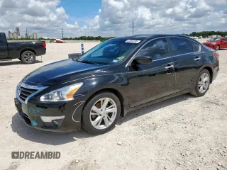 2015 Nissan Altima 2.5 with VIN 1N4AL3AP1FC213710, listed as a Copart auction lot 62094395 with 161,331 mi miles and Salvage title. Bid and sale history available at DreamBid. Image 1.