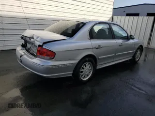 2004 Hyundai Sonata with VIN KMHWF25S04A039620, listed as a Copart auction lot 84199634 with 227,690 mi miles and Salvage Title. Bid and sale history available at carsss.com. Image 3.