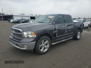 2016 Ram 1500 Big Horn z VIN 1C6RR6LGXGS108124, wystawiony jako Copart lot #46077725 z przebiegiem 135 674 mil mil oraz Szkoda całkowita • Salvage title. Historia ofert i sprzedaży dostępna na DreamBid. Obrazek 1.