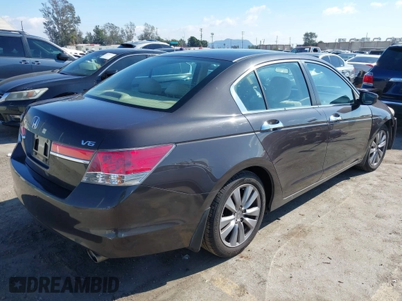2011 Honda Accord EX z VIN 1HGCP3F78BA015858, wystawiony jako IAAI lot #41549844 z przebiegiem 121 457 mil mil oraz . Historia ofert i sprzedaży dostępna na DreamBid. Obrazek 4.