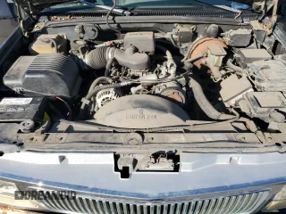 1996 GMC Yukon with VIN 1GKEK13R1TJ741714, listed as a Copart auction lot 46814635 with 406,969 mi miles and Salvage Title. Bid and sale history available at carsss.com. Image 14.