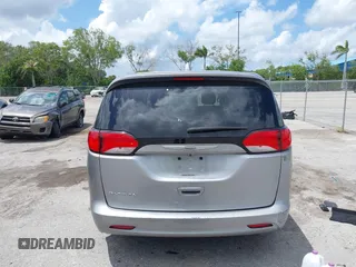 2017 Chrysler Pacifica Touring with VIN 2C4RC1DG7HR516711, listed as a IAAI auction lot 42633544 with 97,853 mi miles and . Bid and sale history available at DreamBid. Image 16.