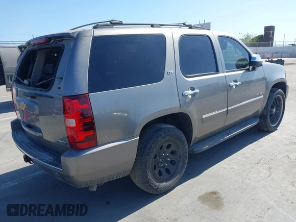 2012 Chevrolet Tahoe LTZ с VIN 1GNSCCE08CR297245, выставлен на аукционе IAAI как лот 40194964 с пробегом 117 007 миль миль и . История ставок и продаж доступна на DreamBid. Изображение 4.