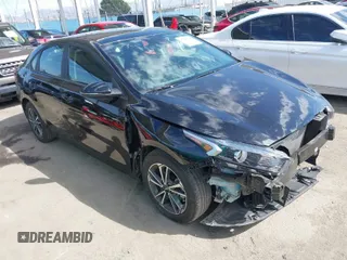 2022 Kia Forte LXS with VIN 3KPF24AD9NE492622, listed as a IAAI auction lot 41698548 with 14,434 mi miles. Bid and sale history available at carsss.com. Image 1.