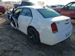 2021 Chrysler 300 with VIN 2C3CCABG1MH595841, listed as a IAAI auction lot 41826140 with 40,417 mi miles. Bid and sale history available at carsss.com. Image 3.