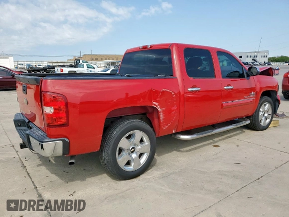 2011 Chevrolet Silverado 1500 LT with VIN 3GCPCSE0XBG221324, listed as a Copart auction lot 51171365 with 258,716 mi miles and Salvage Title. Bid and sale history available at DreamBid. Image 3.