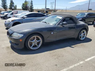 2006 BMW Z4 3.0si with VIN 4USBU53586LX01503, listed as a Copart auction lot 64244495 with 116,616 mi miles and Salvage title. Bid and sale history available at DreamBid. Image 1.