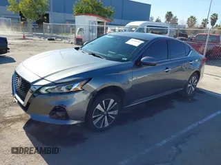2020 Nissan Altima 2.5 SL with VIN 1N4BL4EV3LC142122, listed as a IAAI auction lot 41648381 with 55,265 mi miles. Bid and sale history available at carsss.com. Image 2.