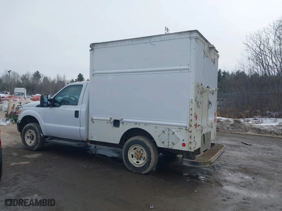 2013 Ford Super Duty F-250 SRW XL with VIN 1FDBF2B61DEB64348, listed as a IAAI auction lot 41685696 with 561,489 mi miles. Bid and sale history available at carsss.com. Image 14.