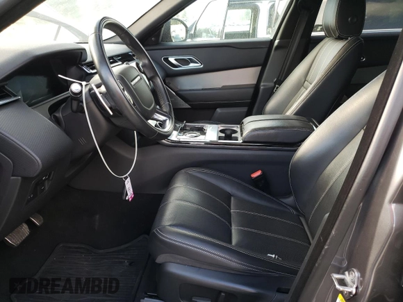 2019 Land Rover Range Rover Velar R-Dynamic SE with VIN SALYL2EX0KA215699, listed as a Copart auction lot 61730723 with 35,879 mi miles. Bid and sale history available at carsss.com. Image 7.
