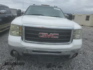 2008 GMC Sierra 3500HD SRW SLT z VIN 1GTHK33698F143679, wystawiony jako Copart lot #50170115 z przebiegiem 417 088 mil mil oraz Czysty tytuł • Clean title. Historia ofert i sprzedaży dostępna na DreamBid. Obrazek 5.