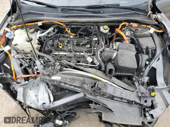 2022 Ford Escape Titanium Plug-In Hybrid with VIN 1FMCU0LZ9NUA41010, listed as a Copart auction lot 52054455 with 45,323 mi miles and Salvage title. Bid and sale history available at DreamBid. Image 12.