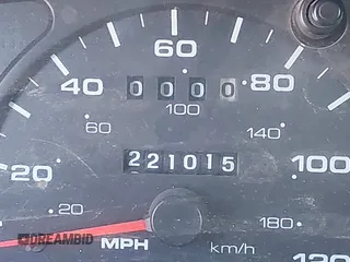 2000 Ford Taurus SE with VIN 1FAFP5321YG249478, listed as a IAAI auction lot 41686339 with 221,015 mi miles and . Bid and sale history available at DreamBid. Image 7.