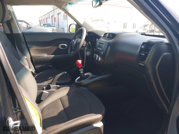 2016 Kia Soul with VIN KNDJN2A24G7341632, listed as a IAAI auction lot 41990934 with 51,387 mi miles. Bid and sale history available at carsss.com. Image 5.