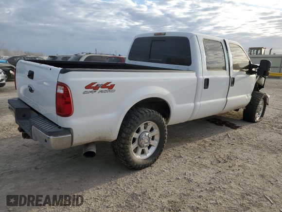 2009 Ford F-250 XL with VIN 1FTSW21R39EB19435, listed as a Copart auction lot 49723815 with 164,301 mi miles and Salvage title. Bid and sale history available at DreamBid. Image 3.