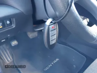 2015 Nissan Altima SV z VIN 1N4AL3AP8FC256750, wystawiony jako IAAI lot #41715571 z przebiegiem 166 280 mil mil oraz . Historia ofert i sprzedaży dostępna na DreamBid. Obrazek 11.