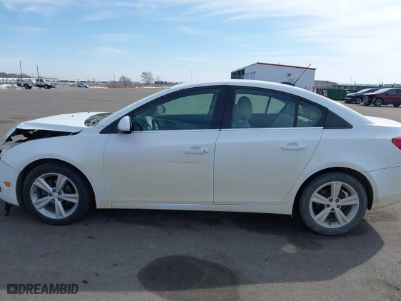 2015 Chevrolet Cruze LT with VIN 1G1PE5SB1F7243661, listed as a IAAI auction lot 41803060 with 150,559 mi miles. Bid and sale history available at carsss.com. Image 14.