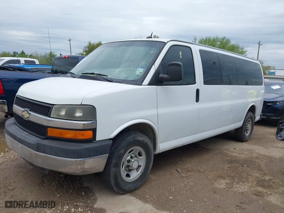 2014 Chevrolet Express Passenger LT with VIN 1GAZG1FG6E1119310, listed as a IAAI auction lot 41913430 with 130,442 mi miles. Bid and sale history available at carsss.com. Image 17.