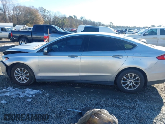 2015 Ford Fusion S with VIN 3FA6P0G77FR135015, listed as a IAAI auction lot 41399694 with 132,175 mi miles. Bid and sale history available at carsss.com. Image 14.