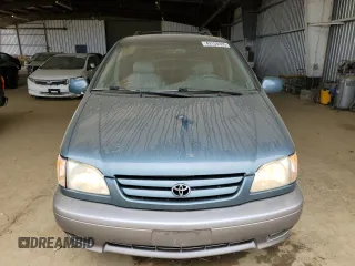 2002 Toyota Sienna LE with VIN 4T3ZF13C92U438886, listed as a Copart auction lot 49158085 with 144,706 mi miles and Salvage Title. Bid and sale history available at carsss.com. Image 5.