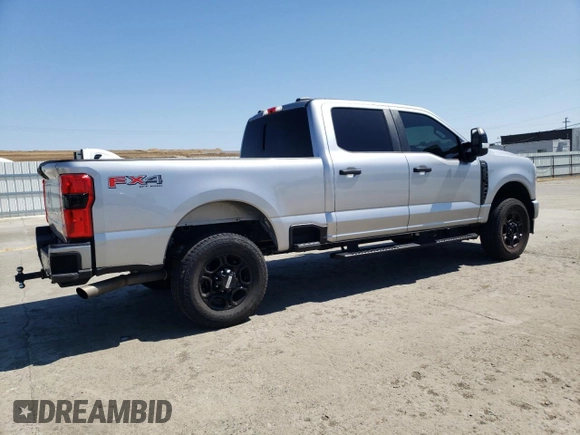 2024 Ford F-250 XL z VIN 1FT8W2BN2RED16263, wystawiony jako Copart lot #63127585 z przebiegiem 16 997 mil mil oraz Szkoda całkowita • Salvage title. Historia ofert i sprzedaży dostępna na DreamBid. Obrazek 3.