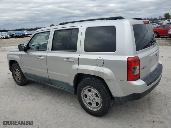 2011 Jeep Patriot Latitude with VIN 1J4NT1GA2BD252372, listed as a Copart auction lot 80928994 with 140,376 mi miles and Salvage Title. Bid and sale history available at carsss.com. Image 2.