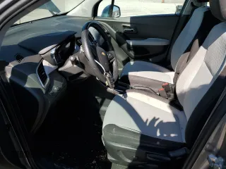 2020 Chevrolet Trax LS with VIN 3GNCJKSB4LL157839, listed as a Copart auction lot 48730334 with 53,896 mi miles and Salvage Title. Bid and sale history available at DreamBid. Image 7.