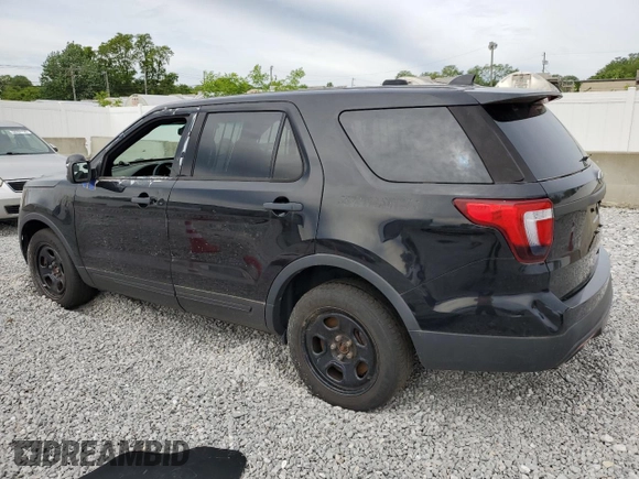 2016 Ford Police Interceptor Utility z VIN 1FM5K8AR0GGB44690, wystawiony jako Copart lot #58397525 z przebiegiem 73 250 mil mil oraz Tytuł czysty. Historia ofert i sprzedaży dostępna na DreamBid. Obrazek 2.