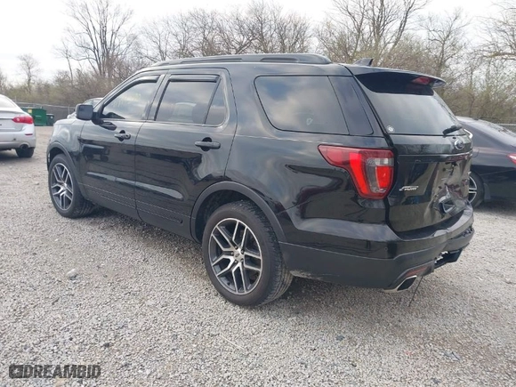 2017 Ford Explorer Sport with VIN 1FM5K8GT0HGA78582, listed as a IAAI auction lot 41919570 with 162,340 mi miles. Bid and sale history available at carsss.com. Image 3.