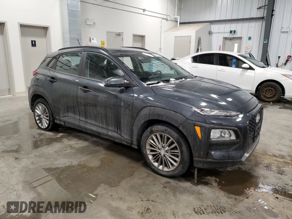 2020 Hyundai Kona SEL with VIN KM8K2CAA0LU582587, listed as a Copart auction lot 42743625 with 59,731 mi miles and Clean Title. Bid and sale history available at carsss.com. Image 4.