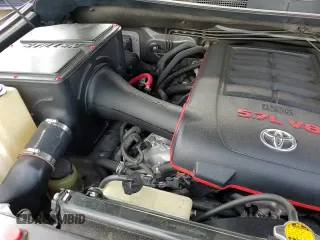 2017 Toyota Tundra SR5 с VIN 5TFDW5F17HX594327, выставлен на аукционе Copart как лот 69189115 с пробегом 41 миль миль и Списание • Salvage title. История ставок и продаж доступна на DreamBid. Изображение 14.