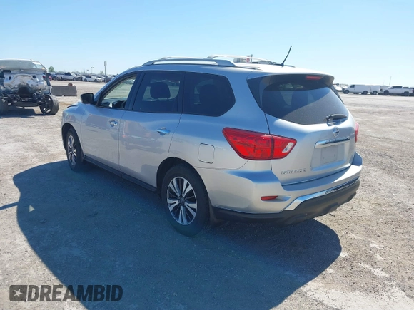 2018 Nissan Pathfinder SV with VIN 5N1DR2MN1JC660200, listed as a IAAI auction lot 41868462 with 134,809 mi miles. Bid and sale history available at carsss.com. Image 3.