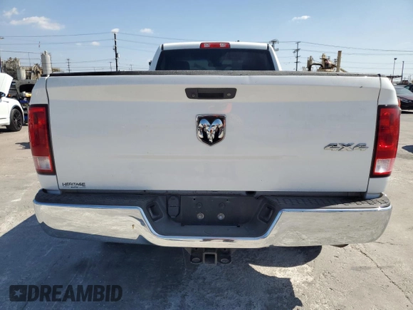 2018 Ram 1500 Tradesman with VIN 3C6JR7DG7JG176140, listed as a Copart auction lot 71122624 with 186,497 mi miles and Clean title. Bid and sale history available at DreamBid. Image 6.