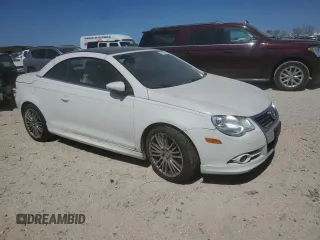 2011 Volkswagen Eos Komfort with VIN WVWBW7AH7BV002564, listed as a Copart auction lot 48761785 with 100,512 mi miles and Clean Title. Bid and sale history available at DreamBid. Image 4.