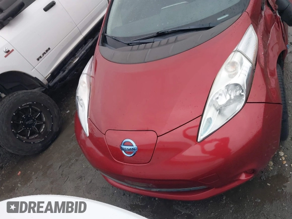 2015 Nissan LEAF S with VIN 1N4AZ0CP1FC311520, listed as a IAAI auction lot 41571630 with 58,800 mi miles. Bid and sale history available at carsss.com. Image 12.