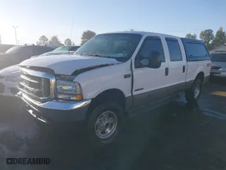 2003 Ford Super Duty F-250 XL with VIN 1FTNW21F23EA17926, listed as a IAAI auction lot 40641665 with 248,839 mi miles. Bid and sale history available at carsss.com. Image 2.