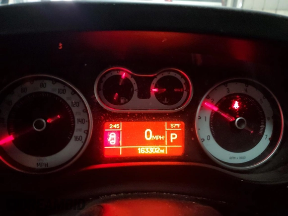 2014 FIAT 500L Trekking z VIN ZFBCFADH1EZ007689, wystawiony jako Copart lot #48108365 z przebiegiem 163 302 mil mil oraz Szkoda całkowita • Salvage title. Historia ofert i sprzedaży dostępna na DreamBid. Obrazek 9.