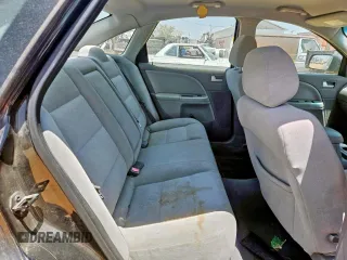 2005 Ford Five Hundred SE z VIN 1FAFP23135G155457, wystawiony jako Copart lot #59118245 z przebiegiem 157 582 mil mil oraz Tytuł czysty. Historia ofert i sprzedaży dostępna na DreamBid. Obrazek 6.