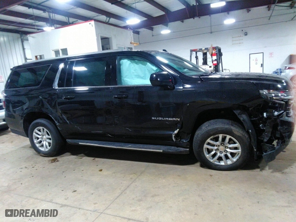 2024 Chevrolet Suburban LT with VIN 1GNSKCKD0RR129408, listed as a IAAI auction lot 41752828 with 39,426 mi miles. Bid and sale history available at carsss.com. Image 12.