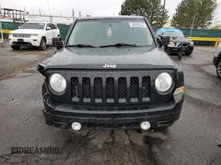 2016 Jeep Patriot Latitude z VIN 1C4NJRFB6GD500473, wystawiony jako Copart lot #54209335 z przebiegiem 157 945 mil mil oraz Szkoda całkowita • Salvage title. Historia ofert i sprzedaży dostępna na DreamBid. Obrazek 5.