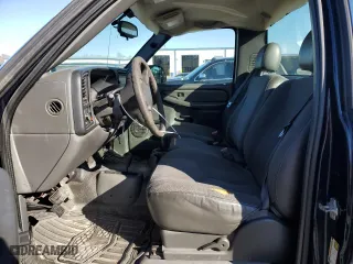 2005 Chevrolet Silverado 1500 LS with VIN 1GCEK14V25Z268501, listed as a Copart auction lot 41563065 with 210,832 mi miles and Salvage Title. Bid and sale history available at carsss.com. Image 7.