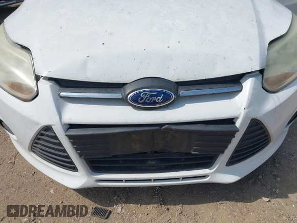 2013 Ford Focus SE with VIN 1FADP3K20DL286326, listed as a IAAI auction lot 42169951 with 191,848 mi miles. Bid and sale history available at carsss.com. Image 6.