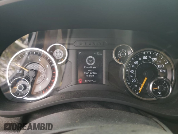2019 Ram 2500 Tradesman with VIN 3C6UR5CLXKG666976, listed as a Copart auction lot 49425045 with 102,292 mi miles and Salvage Title. Bid and sale history available at carsss.com. Image 9.