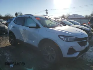 2020 Buick Encore GX Select z VIN KL4MMDSL1LB103239, wystawiony jako Copart lot #42752295 z przebiegiem Nie podano mil oraz Szkoda całkowita • Salvage title. Historia ofert i sprzedaży dostępna na DreamBid. Obrazek 4.