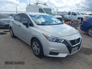 2022 Nissan Versa S z VIN 3N1CN8DV3NL820203, wystawiony jako IAAI lot #42202378 z przebiegiem 108 104 mil mil oraz . Historia ofert i sprzedaży dostępna na DreamBid. Obrazek 1.