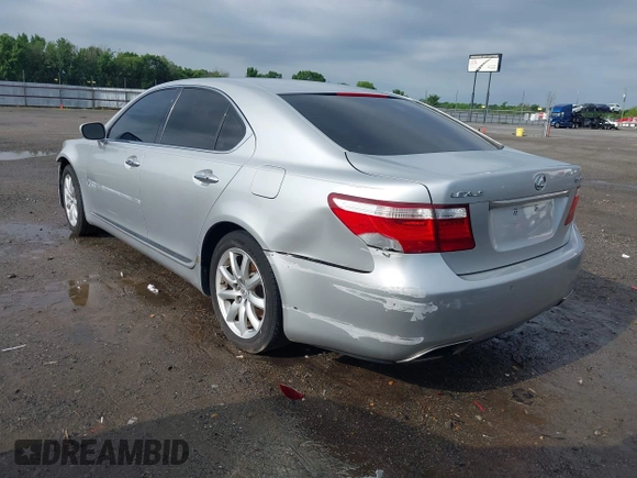 2008 Lexus LS 460 with VIN JTHBL46F185075967, listed as a IAAI auction lot 42277261 with 181,585 mi miles and . Bid and sale history available at DreamBid. Image 3.