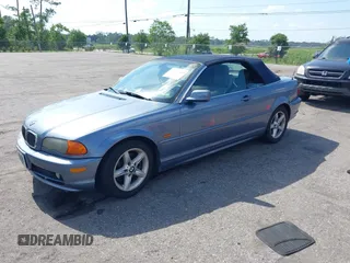 2003 BMW 3 Series 325Ci with VIN WBABS33423PG89117, listed as a IAAI auction lot 42318414 with 143,960 mi miles and . Bid and sale history available at DreamBid. Image 2.