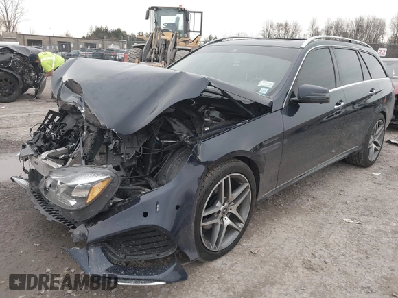 2014 Mercedes-Benz E 350 Luxury with VIN WDDHH8JB2EA886341, listed as a IAAI auction lot 42076525 with 208,933 mi miles and . Bid and sale history available at DreamBid. Image 18.