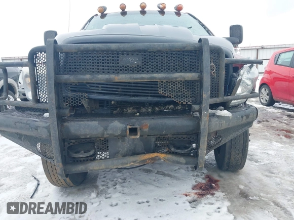 2006 Dodge 3500 Laramie z VIN 3D7LX39C96G189376, wystawiony jako IAAI lot #41583369 z przebiegiem 172 325 mil mil oraz . Historia ofert i sprzedaży dostępna na DreamBid. Obrazek 6.